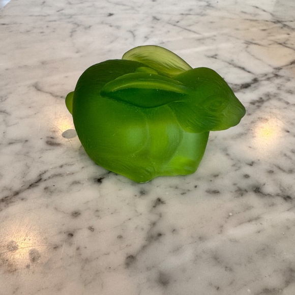 Set of 4 frosted glass bunny rabbit candle holders. Easter Passover decor. - Picture 6 of 12